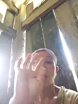 Snapshot of vtmbae chatting on 2, 10, 2025 vtmbae online show from 2, 10, 2025