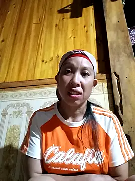 Snapshot of vtmbae chatting on 13, 10, 2025 vtmbae online show from 13, 10, 2025