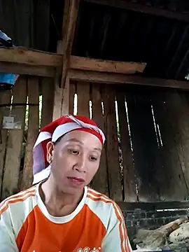 Snapshot of vtmbae chatting on 22, 10, 2025 vtmbae online show from 22, 10, 2025