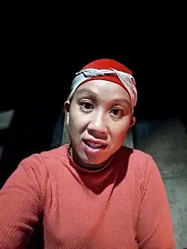 Snapshot of vtmbae chatting on 8, 11, 2025 vtmbae online show from 8, 11, 2025