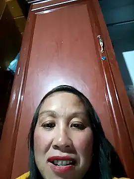 Snapshot of vtmbae chatting on 11, 11, 2025 vtmbae online show from 11, 11, 2025