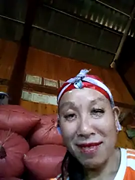 Snapshot of vtmbae chatting on 28, 11, 2025 vtmbae online show from 28, 11, 2025