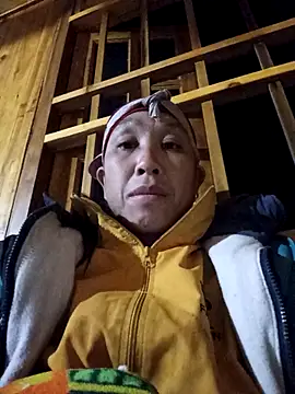 Snapshot of vtmbae chatting on 28, 11, 2025 vtmbae online show from 28, 11, 2025