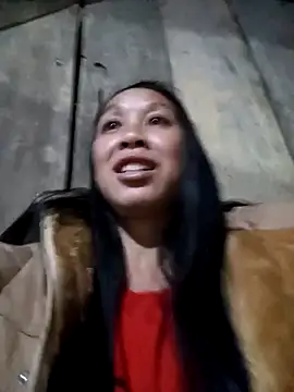 Snapshot of vtmbae chatting on 2, 12, 2025 vtmbae online show from 2, 12, 2025