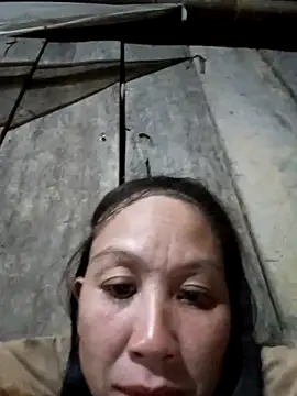 Snapshot of vtmbae chatting on 4, 12, 2025 vtmbae online show from 4, 12, 2025