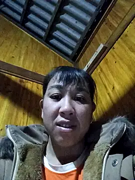 Snapshot of vtmbae chatting on 12, 1, 2026 vtmbae online show from 12, 1, 2026