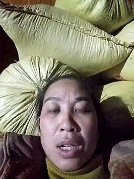 Snapshot of vtmbae chatting on 4, 2, 2026 vtmbae online show from 4, 2, 2026