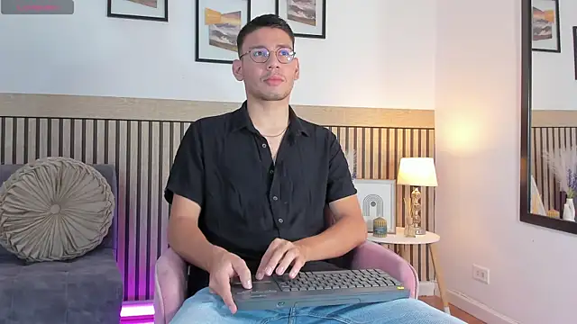 marcuswildx online show from 26, 9, 2025