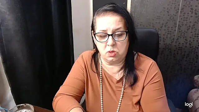 Snapshot of MissSanjanne chatting on 11, 10, 2025 MissSanjanne online show from 11, 10, 2025