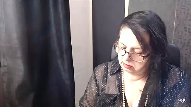 Snapshot of MissSanjanne chatting on 19, 11, 2025 MissSanjanne online show from 19, 11, 2025