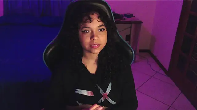 Snapshot of sweetamy326 chatting on 12, 5, 2026 sweetamy326 online show from 12, 5, 2026