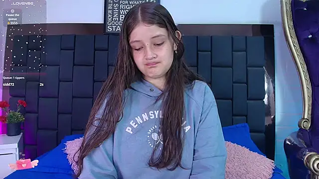 Krystal Heartss online show from 21, 11, 2025