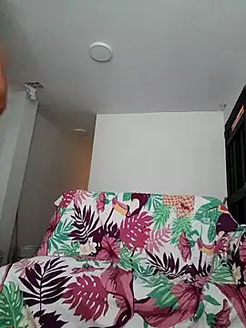 Snapshot of Elvisescorpion- chatting on 28, 10, 2025 Elvisescorpion- online show from 28, 10, 2025