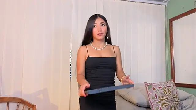 Mariana Kalo online show from 27, 7, 2026