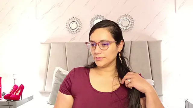 Michell Monet online show from 30, 4, 2026