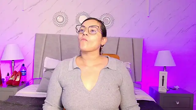 Michell Monet online show from 8, 7, 2026