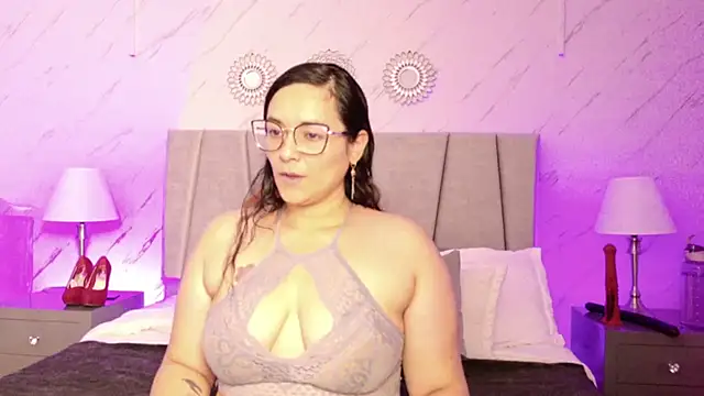 Michell Monet online show from 21, 7, 2026