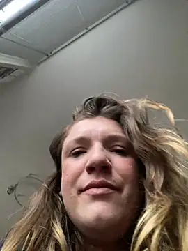 Snapshot of Seturselfonfire chatting on 3, 5, 2026 Seturselfonfire online show from 3, 5, 2026