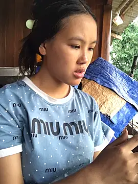 Mai lovely online show from 12, 10, 2025