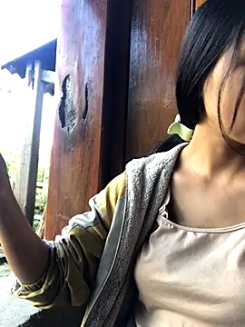 Mai lovely online show from 18, 10, 2025