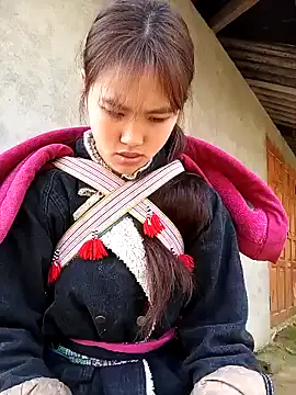 Mai lovely online show from 19, 3, 2026