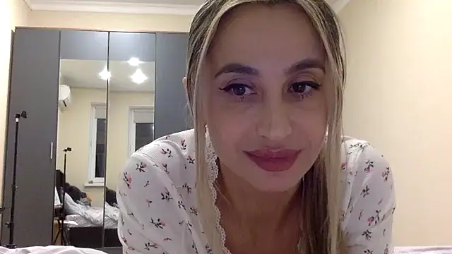 Snapshot of Jeyvaris chatting on 30, 9, 2025 Jeyvaris online show from 30, 9, 2025