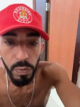 Snapshot of versatilssa21cm chatting on 5, 10, 2025 versatilssa21cm online show from 5, 10, 2025