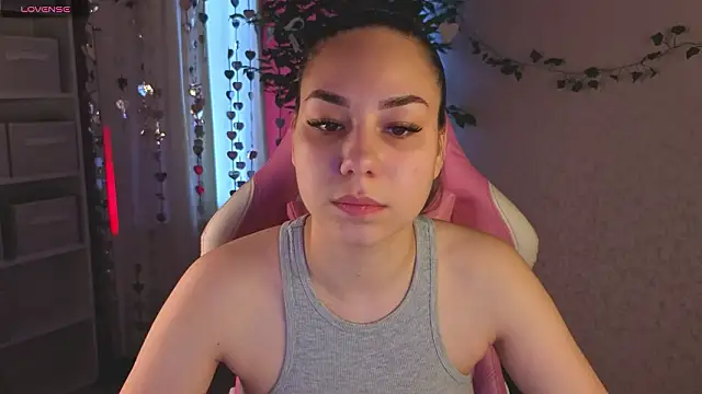 Al1ice Moures online show from 17, 3, 2026