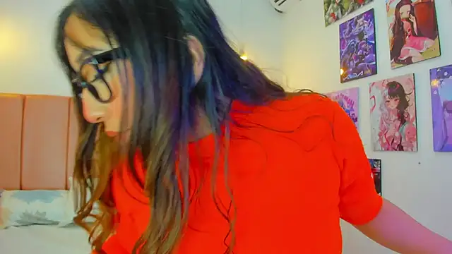 Snapshot of emily__walker chatting on 10, 2, 2026 emily walker online show from 10, 2, 2026