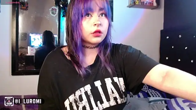 Snapshot of Iluromi chatting on 14, 4, 2026 Iluromi online show from 14, 4, 2026