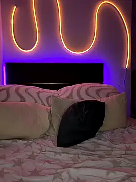 Snapshot of Mila-Jasmin chatting on 20, 12, 2025 Mila-Jasmin online show from 20, 12, 2025