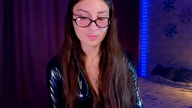 Snapshot of space_Dreams_ chatting on 12, 10, 2025 space Dreams online show from 12, 10, 2025