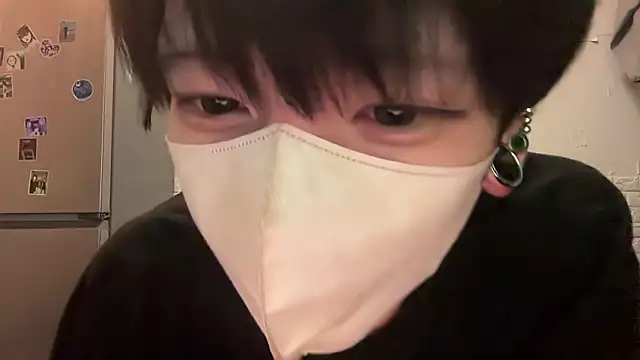 Snapshot of tora3220 chatting on 30, 10, 2025 tora3220 online show from 30, 10, 2025