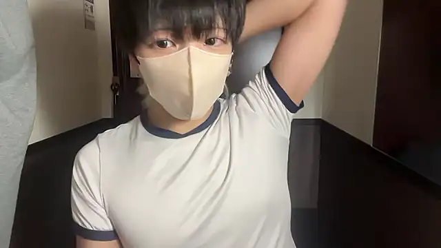 Snapshot of tora3220 chatting on 8, 11, 2025 tora3220 online show from 8, 11, 2025