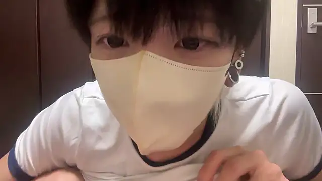 Snapshot of tora3220 chatting on 12, 11, 2025 tora3220 online show from 12, 11, 2025