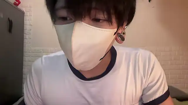 Snapshot of tora3220 chatting on 26, 11, 2025 tora3220 online show from 26, 11, 2025