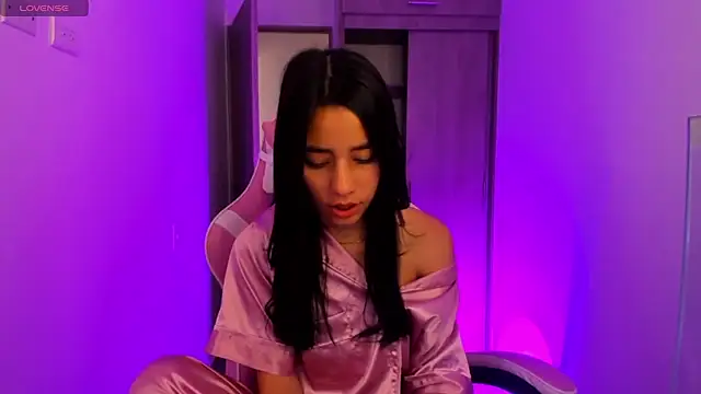 Snapshot of ISABELFORYOU1 chatting on 24, 11, 2025 ISABELFORYOU1 online show from 24, 11, 2025