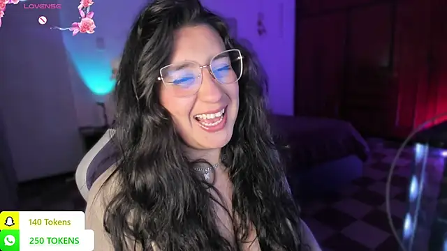 Snapshot of tellmemaddie chatting on 27, 7, 2026 tellmemaddie online show from 27, 7, 2026