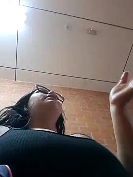 carly crazy student online show from 29, 9, 2025