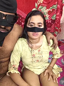 Snapshot of Love_Queen11 chatting on 18, 11, 2025 Love Queen11 online show from 18, 11, 2025