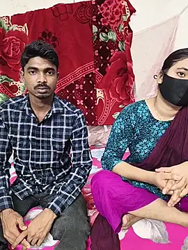 Snapshot of Love_Queen11 chatting on 13, 3, 2026 Love Queen11 online show from 13, 3, 2026