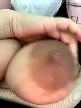 Snapshot of kamdan12 chatting on 10, 10, 2025 kamdan12 online show from 10, 10, 2025