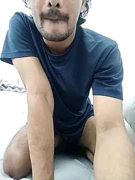 Snapshot of Ilhaamgrey chatting on 5, 2, 2026 Ilhaamgrey online show from 5, 2, 2026