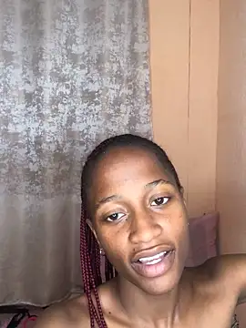 Caramel102004 online show from 24, 10, 2025