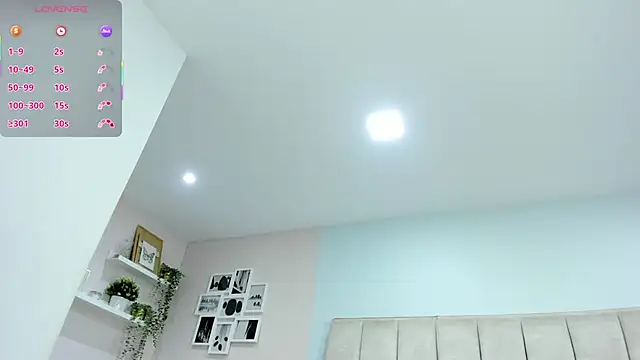 EllaaThorne online show from 14, 11, 2025