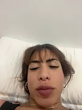 Naomi24herr online show from 5, 3, 2026