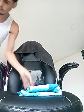 Pingasaboy20 online show from 30, 11, 2025