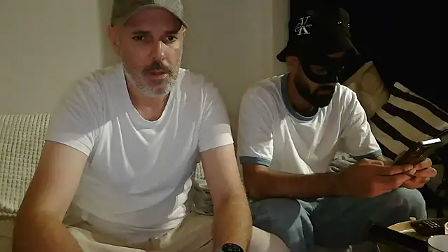 Snapshot of Young_Arab_and_Gay_Daddy chatting on 7, 10, 2025 Young Arab and Gay Daddy online show from 7, 10, 2025