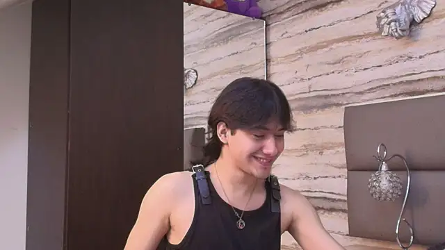 Snapshot of Lovers_21 chatting on 24, 5, 2026 Lovers 21 online show from 24, 5, 2026
