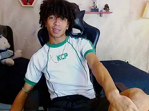 Snapshot of xion_ez chatting on 11, 10, 2025 xion ez online show from 11, 10, 2025